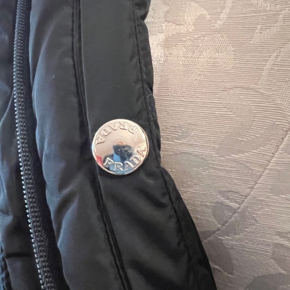 Woman's Gently Used Down Filled Trapunto Stitched Prada Puffer Jacket L - Picture 13 of 16